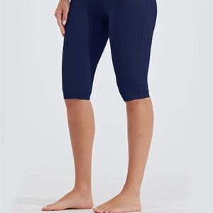 Willit blue workout knee length shorts large